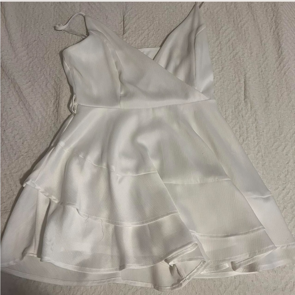 Chic White Layered Dress